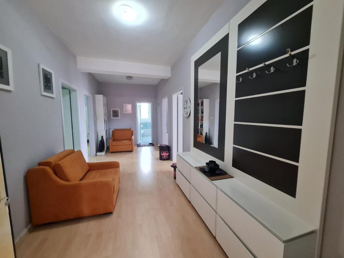 Et Apartaments Tirana Exteriör bild