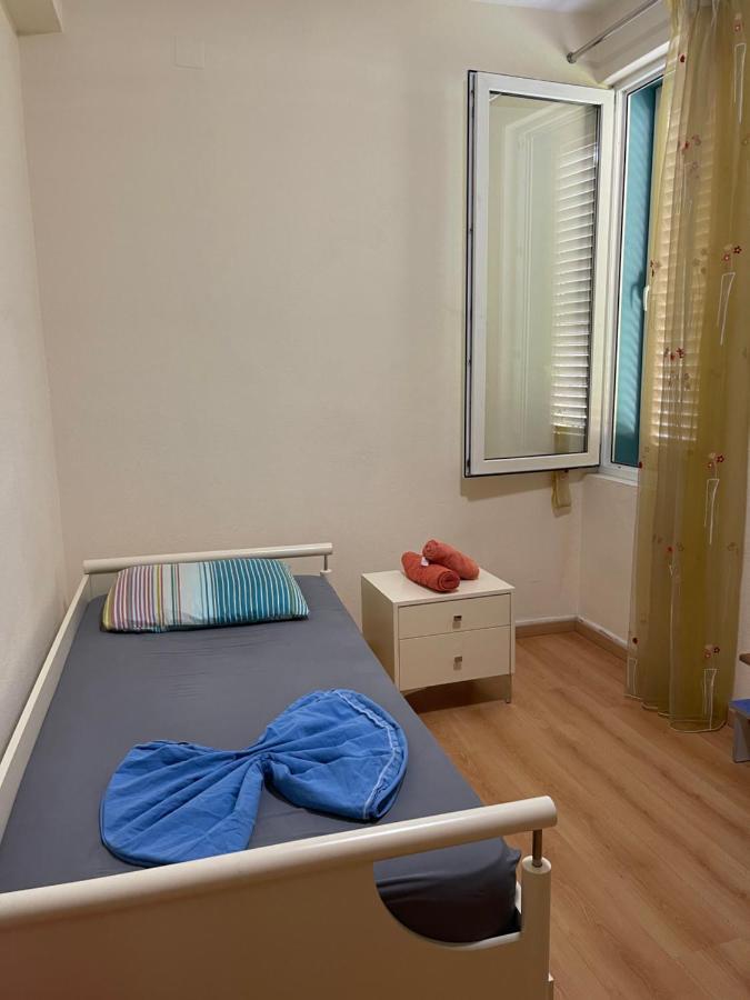 Et Apartaments Tirana Exteriör bild