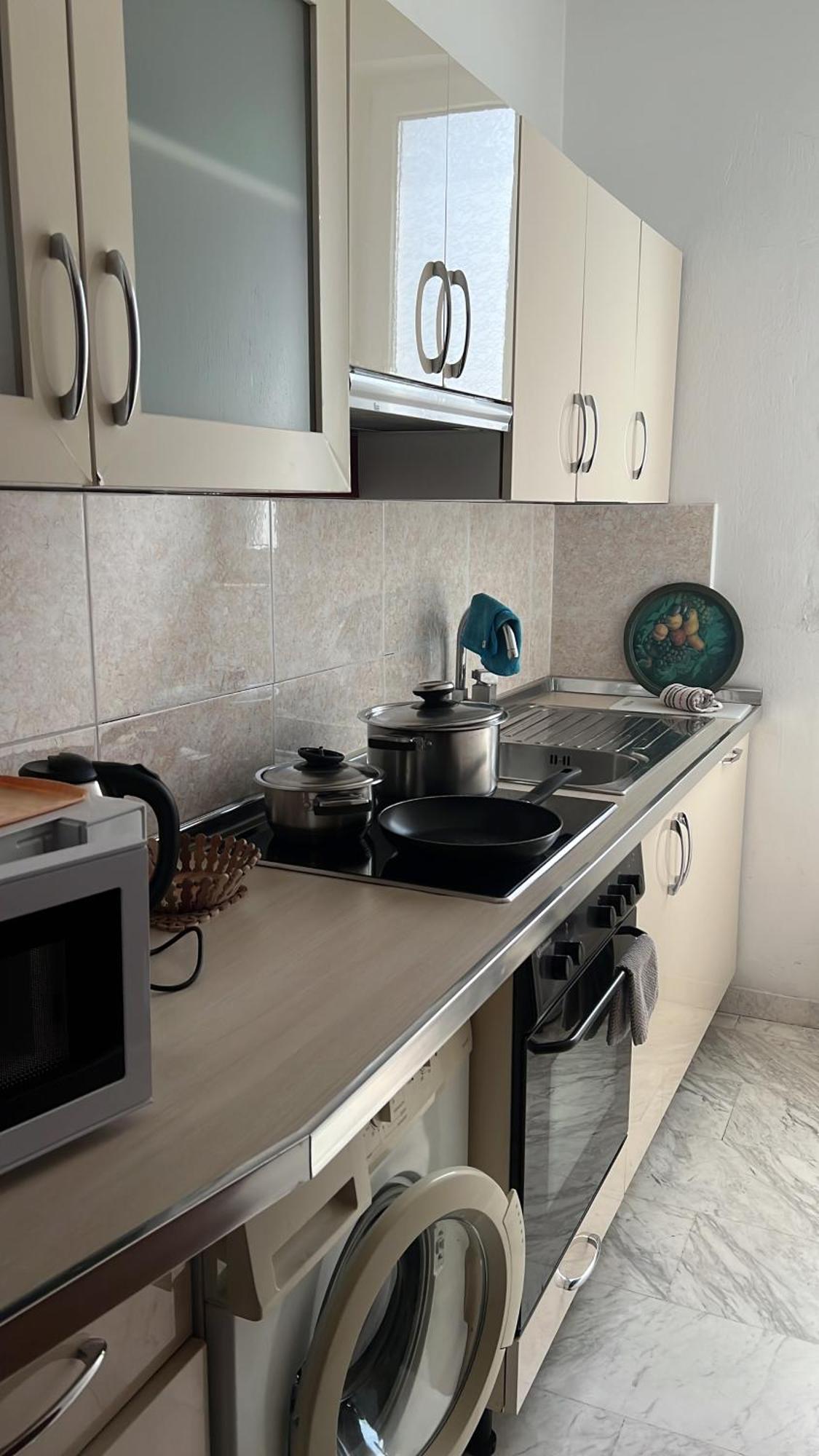 Et Apartaments Tirana Exteriör bild